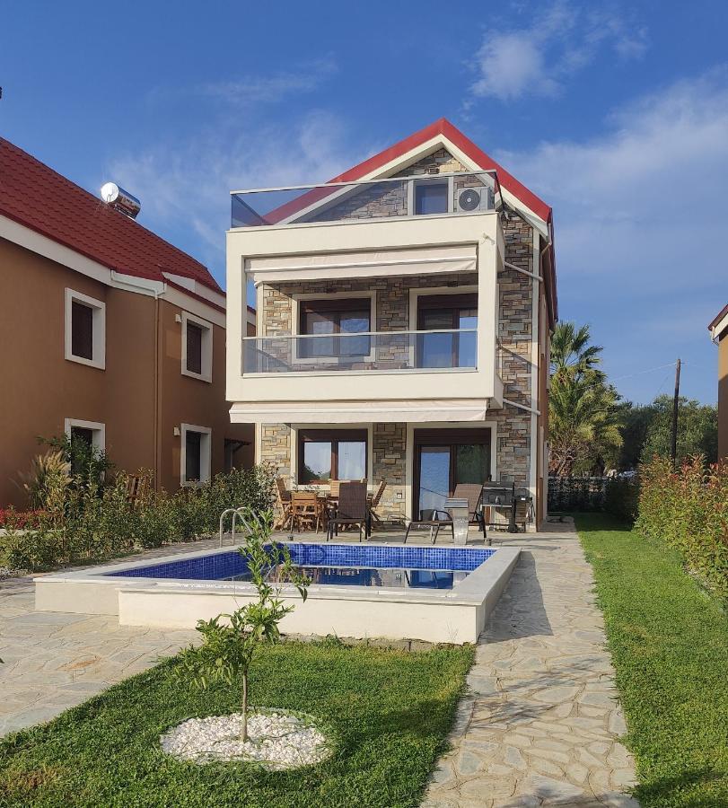 Villa Cassiopeia Nikiti  Extérieur photo